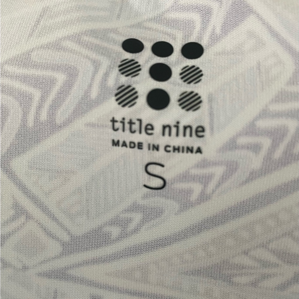 Title nine V-neck dress in size small. - Picture 6 of 7